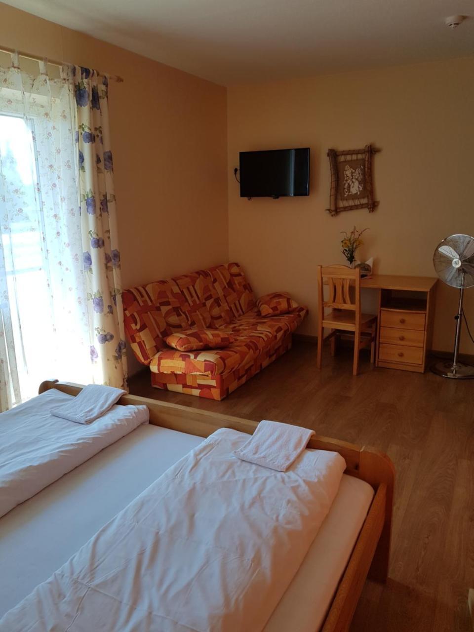 Aitinlauvas Hotel Tireli Ngoại thất bức ảnh
