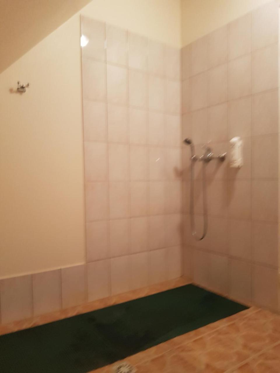 Aitinlauvas Hotel Tireli Ngoại thất bức ảnh